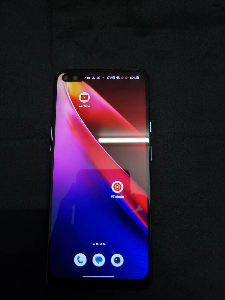 Smartfon bosh ekrani. AppLovin dasturlari minglab mobil ilovalar ichida ishlaydi.