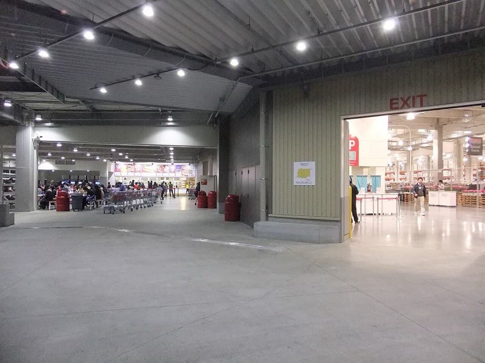 Costco Yaponiyada (Xirosima). Kompaniya formulasi Amerikadan tashqarida ham ishladi: Kanada, Buyuk Britaniya, Koreya, Tayvan, Yaponiya, Xitoy.