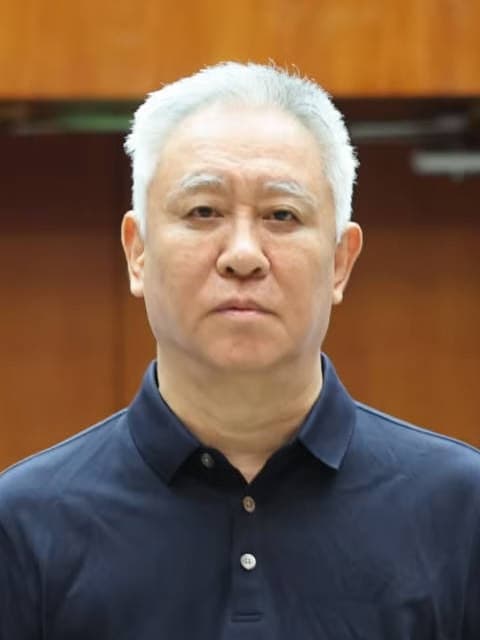 Hui Ka Yan sud majlisida, Shenchjen, 2026-yil avgust.