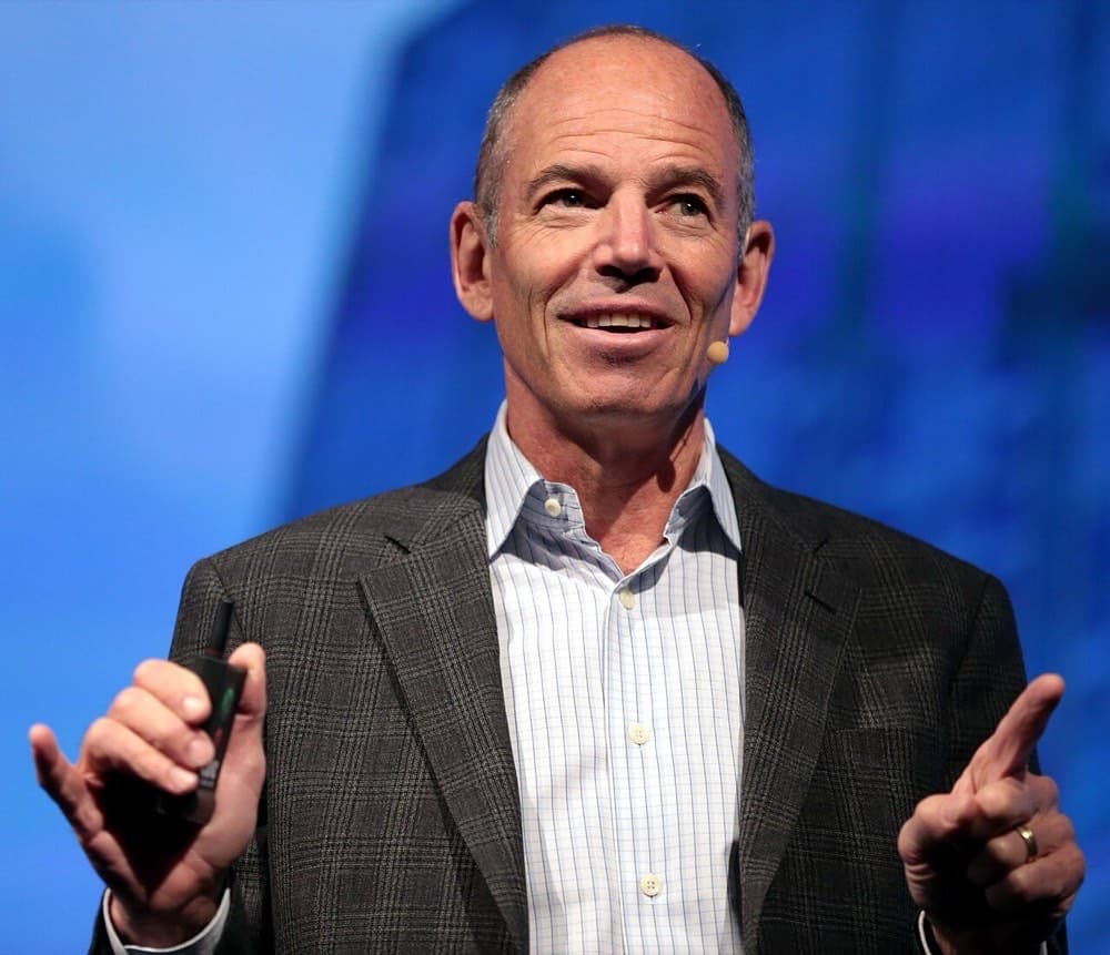 Marc Randolph — Netflix hammuassisi va birinchi bosh direktori. U 2019-yilda kompaniya tarixini kitob qilib yozgan.