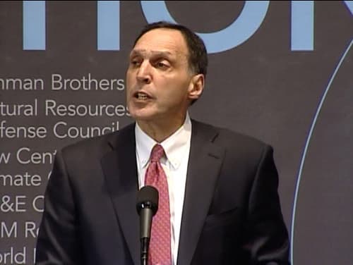 Richard Fuld — Lehman Brothers'ni 1994-yildan bankrotlikkacha boshqargan rahbar.