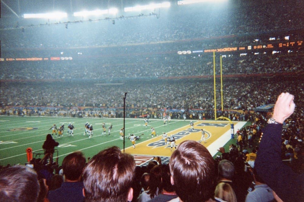 2000-yilgi Super Bowl finali (Atlanta). Pets.com shu o'yin paytidagi reklama uchun taxminan $1,2 mln to'lagan.