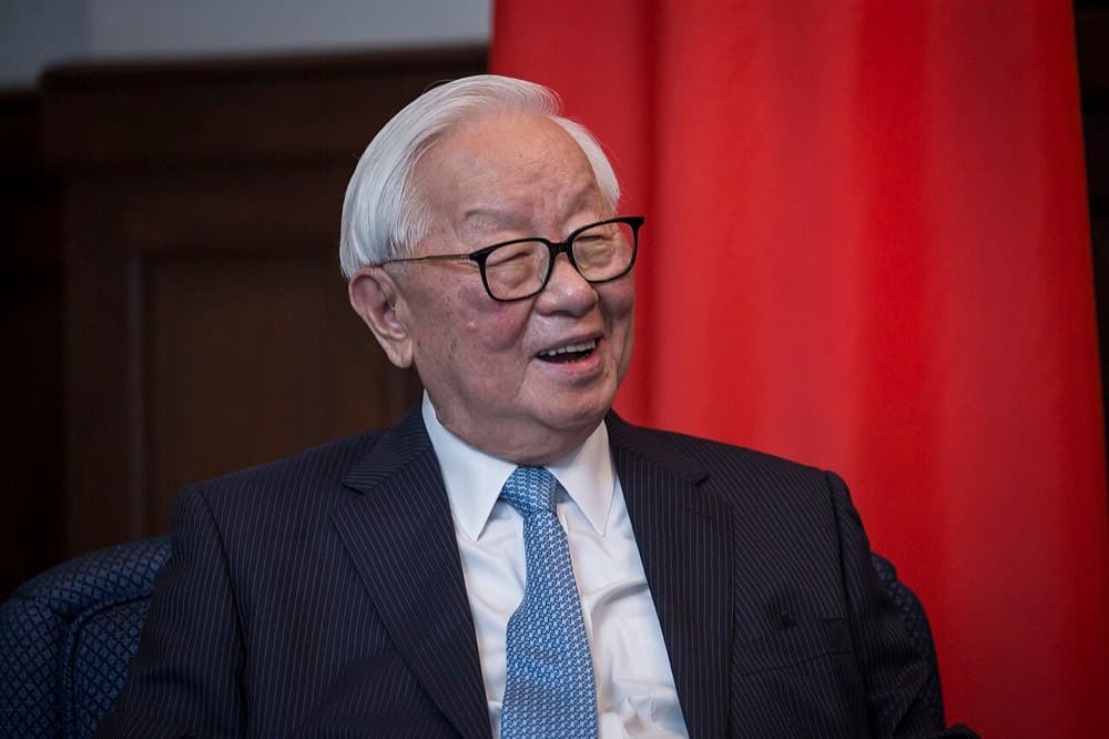 Morris Chang — TSMC asoschisi. U kompaniyani 56 yoshida ochgan.