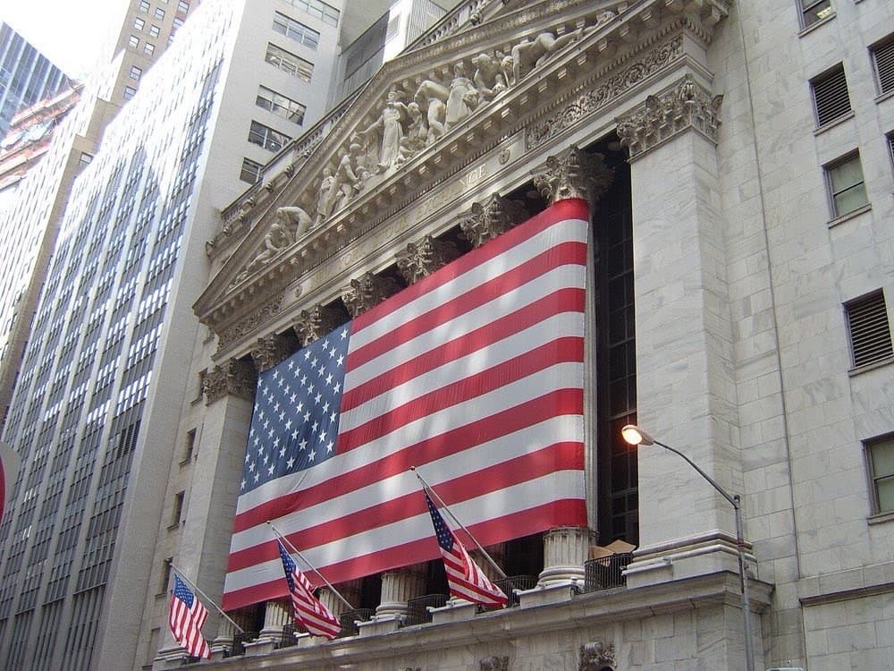Nyu-York fond birjasi, 2008-yil. Visa aynan o'sha yili, moliyaviy inqiroz boshlangan paytda birjaga chiqdi.